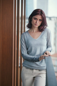 - Knitted sweater - Grey