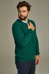 - Cable cashmere sweater Solid Emerald
